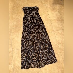 Chic Zebra Pattern Strapless Maxi Dress